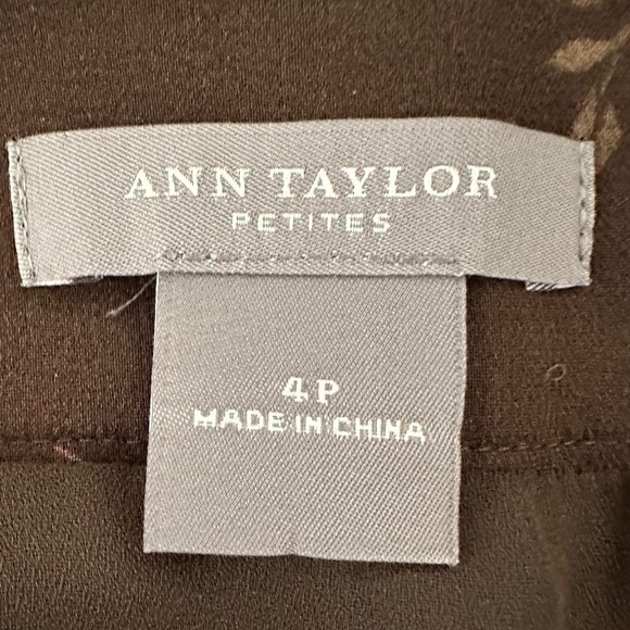 ⭐️ANN TAYLOR - VINTAGE BROWN FLORAL SKIRT⭐️ - Picture 7 of 7